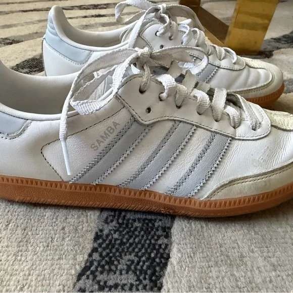 Adidas Classic White and Light Blue Samba Size 8 - Picture 3 of 5